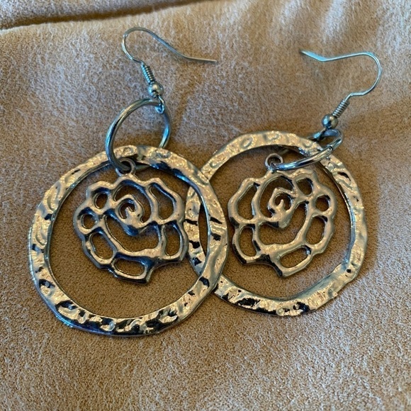 Silver Flower and Hoop Earrings - Picture 1 of 1